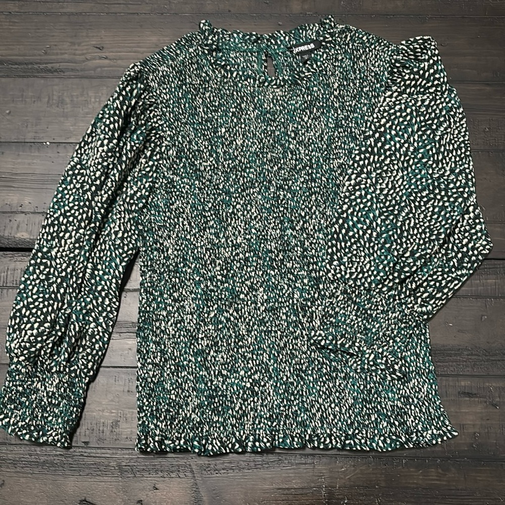 Express size small.